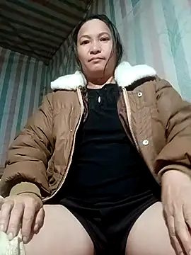 Love-Mama33 online show from January 2026 11:25:01 PM