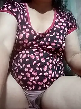 Love-Mama33 online show from March 2026 10:37:01 PM