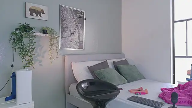 Nickifox   online show from November 2025 07:34:02 PM