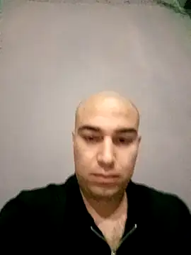 Aliii1657 online show from April 2026 08:32:01 PM