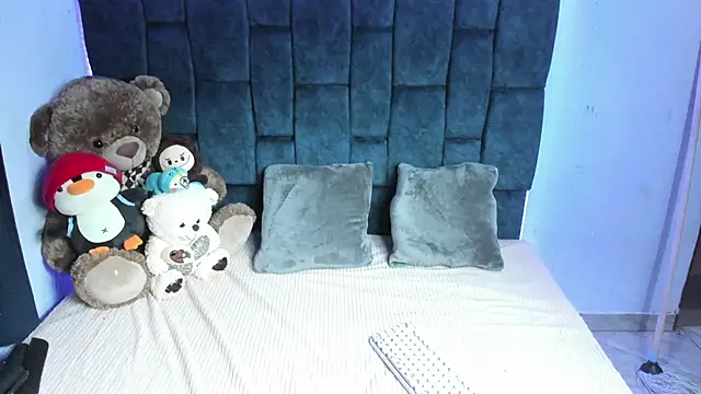 ValentinaKlean online show from February 2026 05:29:01 AM