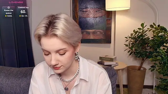 OdelynaAsp online show from November 2025 11:32:02 AM