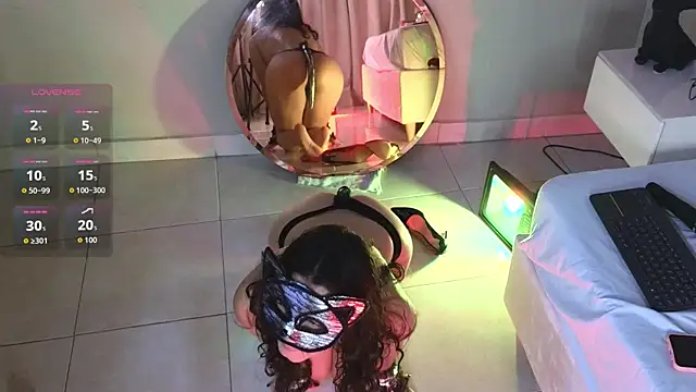 salma falcon online show from October 2025 07:45:02 PM