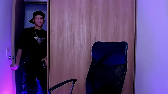 Toy boy777 online show from February 2026 09:00:02 PM