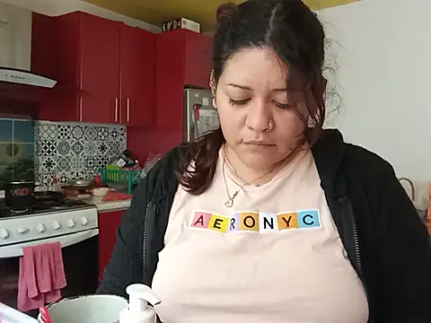 Snapshot of Kitty_WetXxX chatting on June 2026 07:29:01 PM Kitty WetXxX online show from June 2026 07:29:01 PM