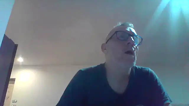 davv28 online show from October 2025 01:31:02 AM