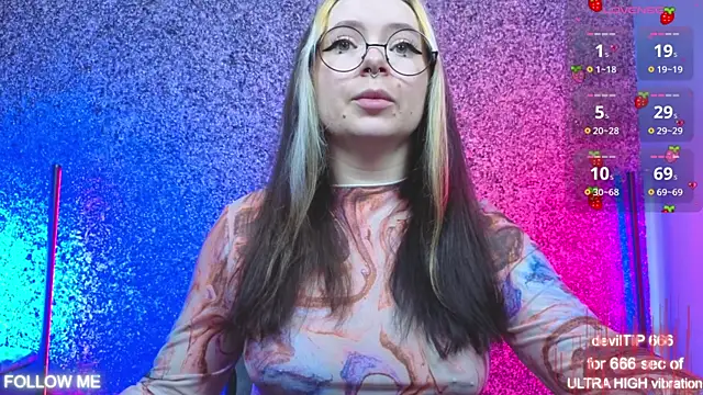 SadPotato  online show from October 2025 12:41:02 PM