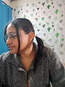 Avannay online show from September 2025 06:20:01 PM