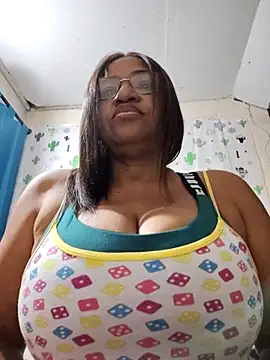 Avannay online show from December 2025 01:21:02 AM