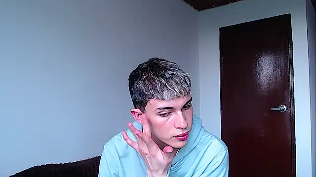 john vichenso online show from December 2025 09:23:02 PM