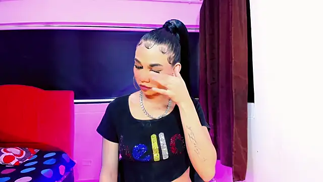 Britany montiel online show from April 2026 07:58:02 PM