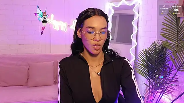 artemiss tay online show from November 2025 07:13:02 PM