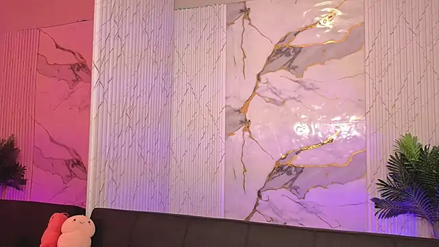 artemiss tay online show from April 2026 07:58:01 PM