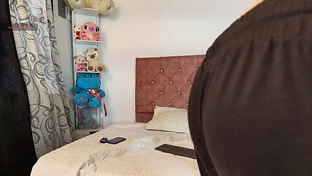 Snapshot of azul_honey chatting on July 2026 06:34:02 PM azul honey online show from July 2026 06:34:02 PM