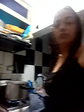 Lady 16 online show from January 2026 08:47:01 PM