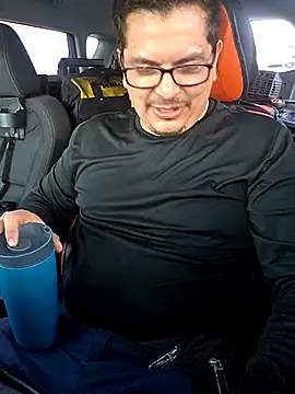 lucho8690 online show from October 2025 09:11:01 PM