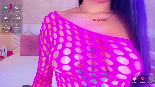 sarahyessica online show from June 2026 07:03:02 PM