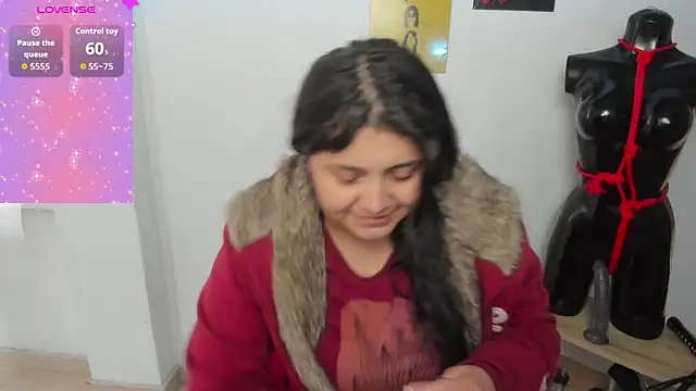 TifanyAmazinng online show from September 2025 12:43:02 PM