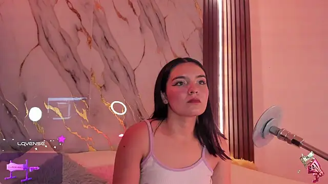 alicecute77 online show from October 2025 02:19:01 AM