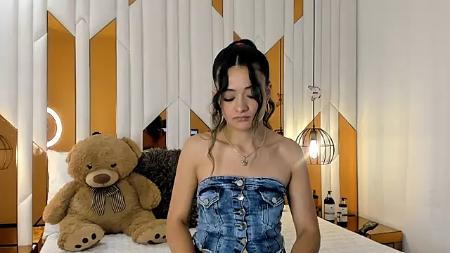 ValeriaPrado online show from December 2025 08:15:01 PM