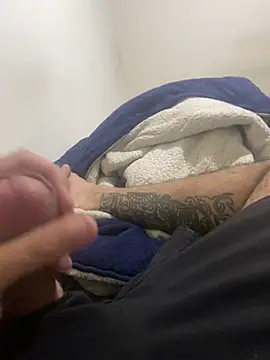 Snapshot of Silvaap9322 chatting on March 2026 12:33:01 AM Silvaap9322 online show from March 2026 12:33:01 AM