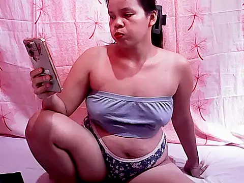 Snapshot of Sexylyka30 chatting on June 2026 02:38:01 AM Sexylyka30 online show from June 2026 02:38:01 AM