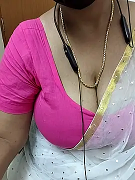 Snapshot of tami_lavanya chatting on June 2026 05:56:02 PM tami lavanya online show from June 2026 05:56:02 PM