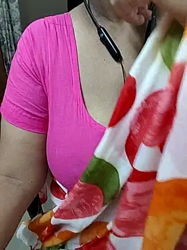 Snapshot of tami_lavanya chatting on June 2026 06:38:01 AM tami lavanya online show from June 2026 06:38:01 AM