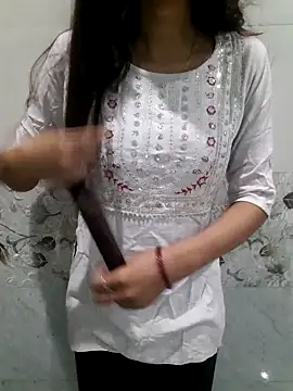 Aarti-kumri online show from February 2026 05:20:01 PM