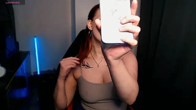 EileenKenner online show from April 2026 03:06:01 PM