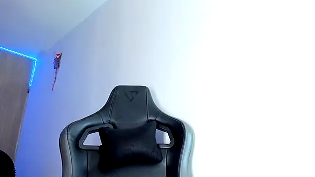 Snapshot of Latin_goddsexxx chatting on October 2025 05:59:01 AM Latin goddsexxx online show from October 2025 05:59:01 AM