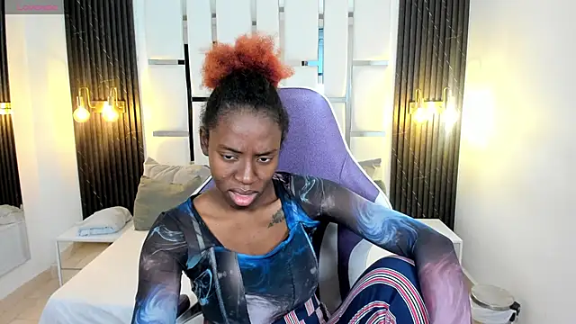  emma willliams  online show from November 2025 01:55:01 PM