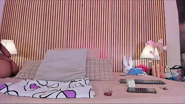 keeyla stone online show from November 2025 09:02:02 PM