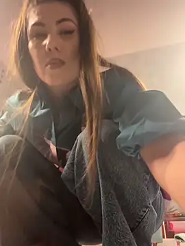 DahliaVonLure online show from June 2026 01:43:02 AM