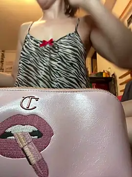 DahliaVonLure online show from June 2026 12:22:02 AM
