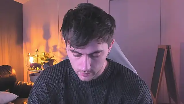 Snapshot of Oscar_Miller_ chatting on November 2025 09:13:01 PM Oscar Miller online show from November 2025 09:13:01 PM