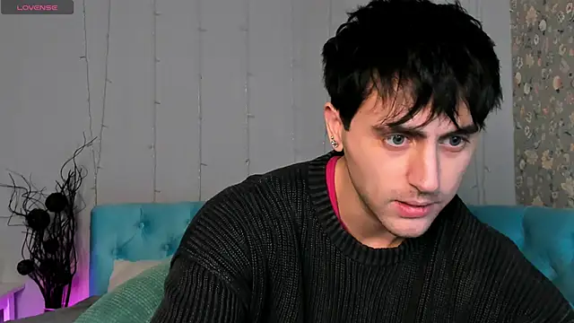 Snapshot of Oscar_Miller_ chatting on February 2026 09:07:01 PM Oscar Miller online show from February 2026 09:07:01 PM