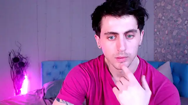 Snapshot of Oscar_Miller_ chatting on March 2026 09:09:02 PM Oscar Miller online show from March 2026 09:09:02 PM