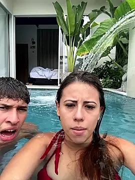 ChanellandMax online show from October 2025 03:27:01 PM