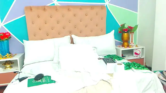 Morenaza6420 online show from April 2026 10:00:02 PM