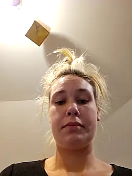 ft1glo online show from November 2025 03:41:01 AM