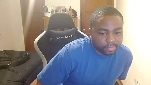 Breadwinnah online show from December 2025 04:40:02 AM