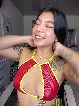 Snapshot of charlotte_queen1320 chatting on April 2026 03:15:02 AM charlotte queen1320 online show from April 2026 03:15:02 AM