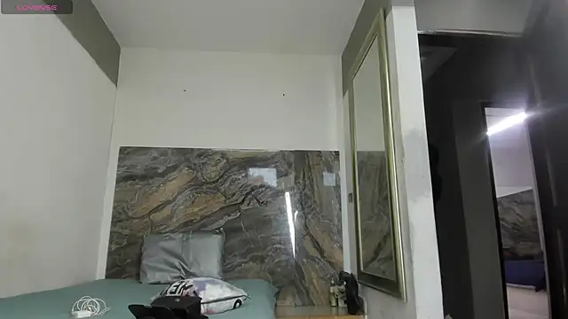 Kristel 05 online show from December 2025 11:37:01 AM