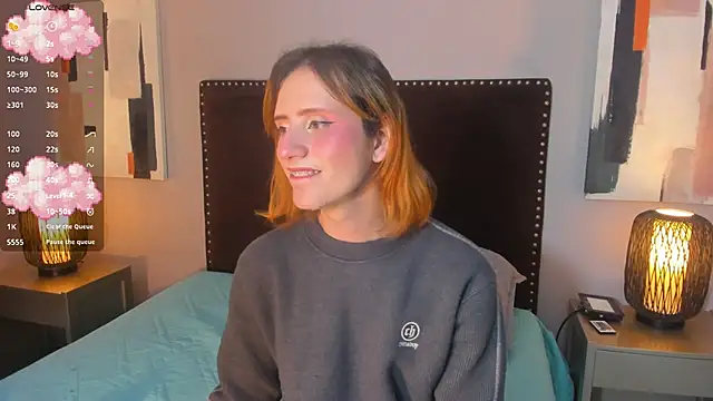 seraphine star online show from February 2026 10:02:02 PM