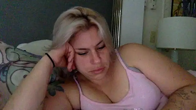 toomuchofafreak online show from January 2026 05:48:01 PM