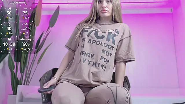 KaseyQuinn  online show from April 2026 09:17:02 PM