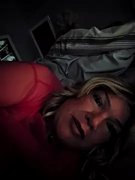 Snapshot of Sugarloveless chatting on October 2025 08:53:02 PM Sugarloveless online show from October 2025 08:53:02 PM