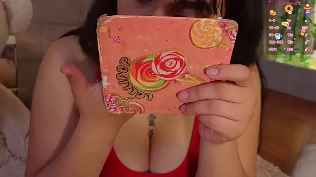 MeganAdamms online show from November 2025 12:15:02 PM