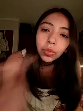 missapril0101 online show from June 2026 07:03:02 PM